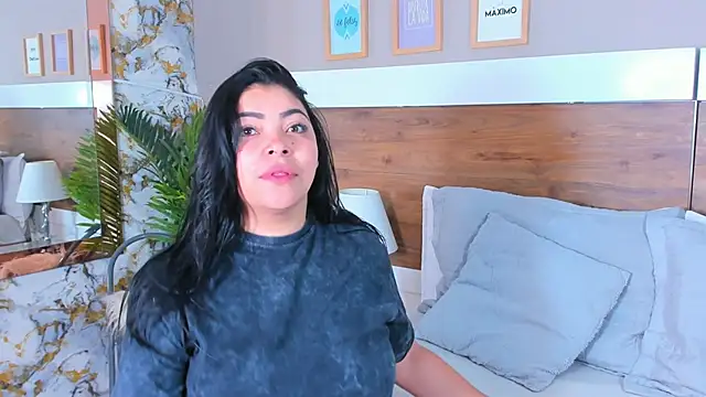 EmaBakker online show from February 24, 2026, 6:33 am