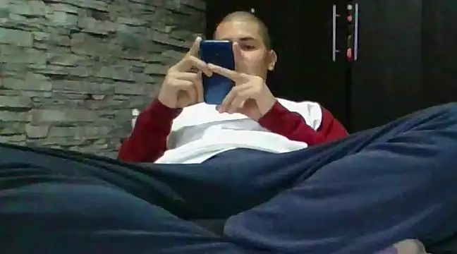 Sexylatin64 online show from February 25, 2025, 10:18 pm