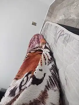 Snapshot of lm279 chatting on February 1, 2025, 8:18 am lm279 online show from February 1, 2025, 8:18 am