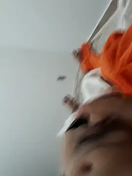 Snapshot of lm279 chatting on October 20, 2025, 9:32 am lm279 online show from October 20, 2025, 9:32 am