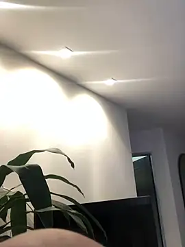 Bantonia online show from March 6, 2025, 10:15 pm