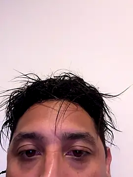 Snapshot of Alejandhz chatting on October 19, 2025, 4:02 am Alejandhz online show from October 19, 2025, 4:02 am