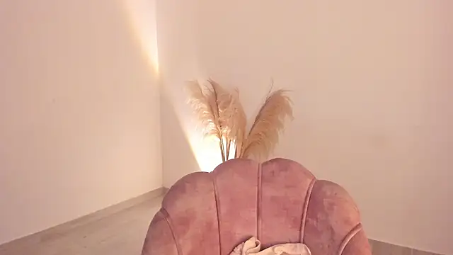 amelie murphy  online show from March 26, 2026, 11:38 am