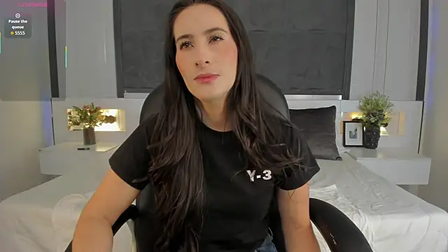 SaraGomez1 online show from March 12, 2026, 12:00 pm