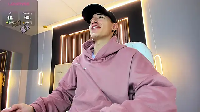 Lobo 17  online show from April 8, 2026, 3:39 am