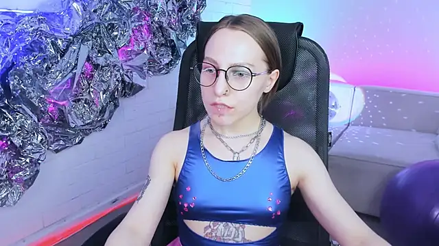 AphexQueen online show from January 26, 2025, 7:31 pm