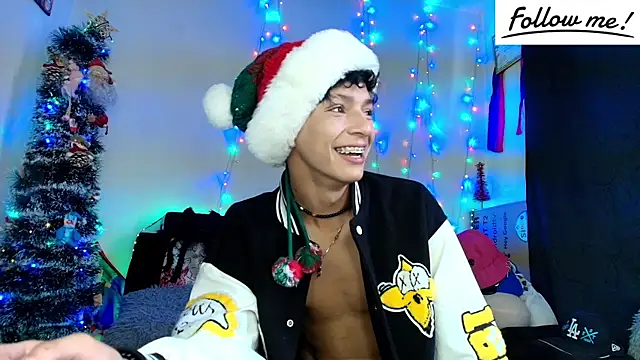 Snapshot of twink_sebas_ chatting on December 25, 2024, 6:09 pm twink sebas  online show from December 25, 2024, 6:09 pm