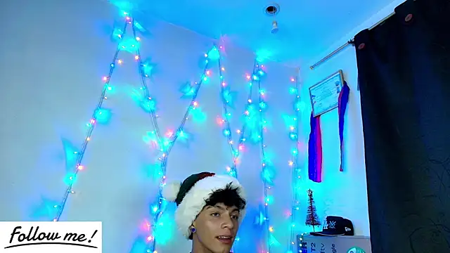 Snapshot of twink_sebas_ chatting on December 30, 2024, 1:04 am twink sebas  online show from December 30, 2024, 1:04 am