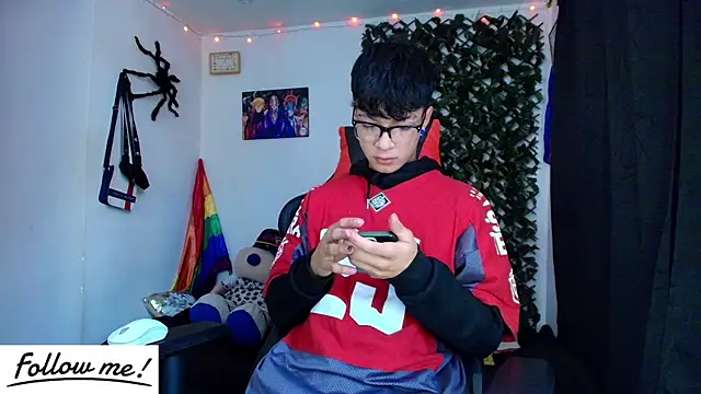 Snapshot of twink_sebas_ chatting on January 19, 2025, 4:14 pm twink sebas  online show from January 19, 2025, 4:14 pm