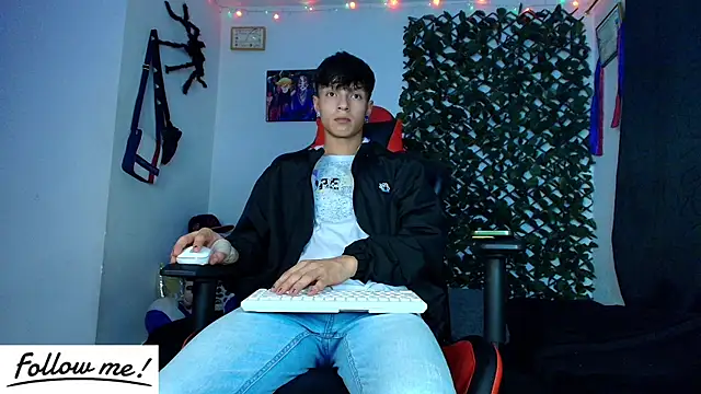 Snapshot of twink_sebas_ chatting on February 3, 2025, 3:09 am twink sebas  online show from February 3, 2025, 3:09 am
