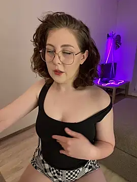 cinnabon  online show from February 19, 2026, 6:04 pm