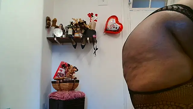 Snapshot of xTALLSEXYBUMx chatting on March 29, 2026, 5:51 am xTALLSEXYBUMx online show from March 29, 2026, 5:51 am