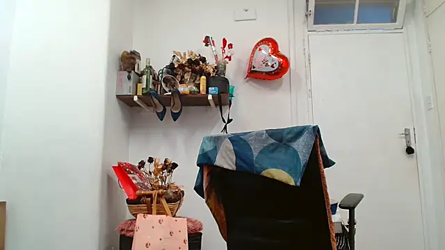 xTALLSEXYBUMx online show from May 26, 2026, 8:05 pm
