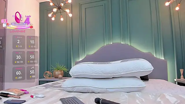 rubyhill 2711 online show from March 21, 2025, 2:07 am