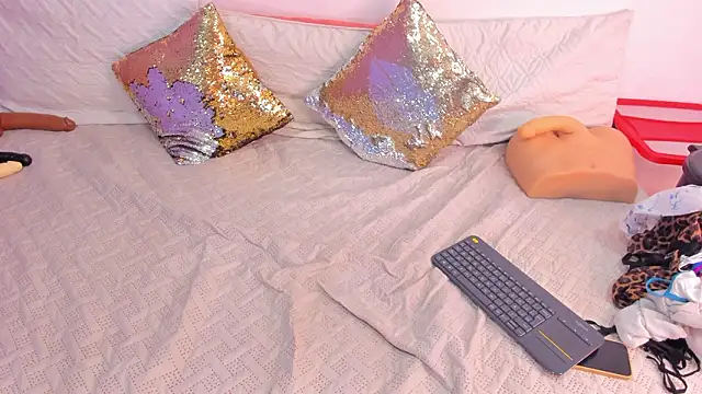 cookplleaser online show from February 11, 2026, 11:59 am