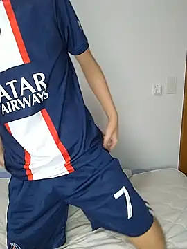 Snapshot of itsme_LEON chatting on December 13, 2024, 1:12 pm itsme LEON online show from December 13, 2024, 1:12 pm