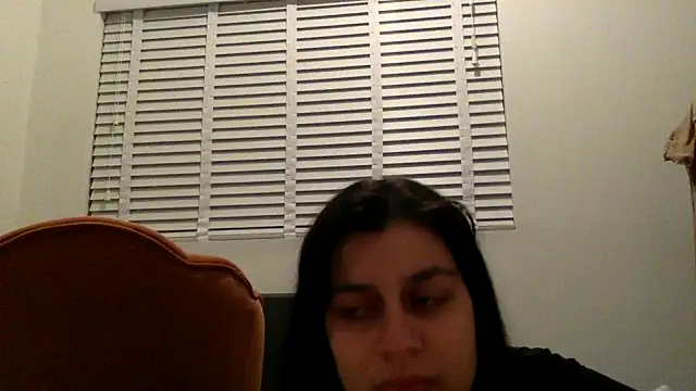 Snapshot of CherryRoxanne chatting on January 1, 2025, 12:32 am CherryRoxanne online show from January 1, 2025, 12:32 am