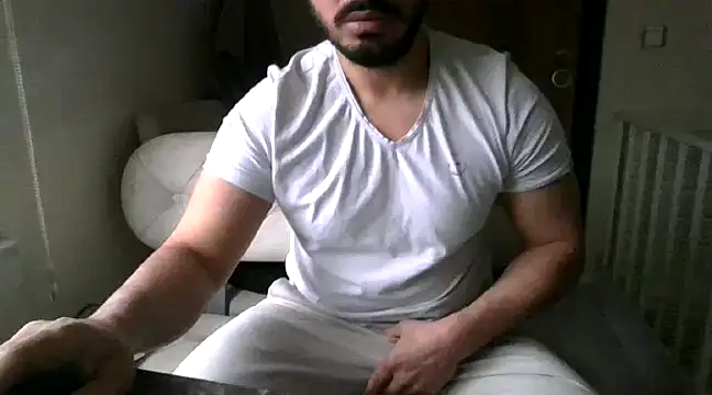 Snapshot of DateMike94 chatting on February 12, 2025, 11:18 am DateMike94 online show from February 12, 2025, 11:18 am