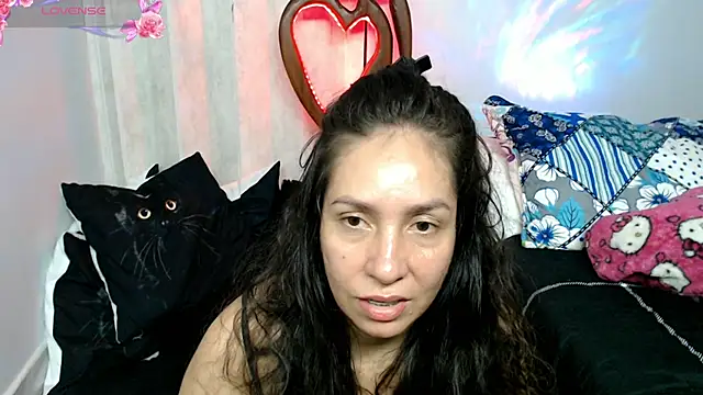 naihroby online show from April 26, 2026, 6:00 am