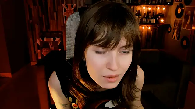 Snapshot of LolaAsmus chatting on February 6, 2026, 9:12 am LolaAsmus online show from February 6, 2026, 9:12 am