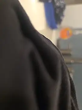 Jovende28 online show from November 9, 2025, 10:46 am