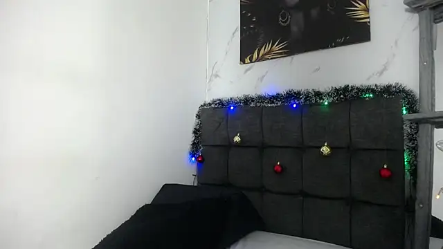 Snapshot of mikoto_urab chatting on December 17, 2024, 7:15 pm mikoto urab online show from December 17, 2024, 7:15 pm