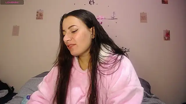 Snapshot of sofi_66 chatting on October 10, 2025, 4:11 am sofi 66 online show from October 10, 2025, 4:11 am