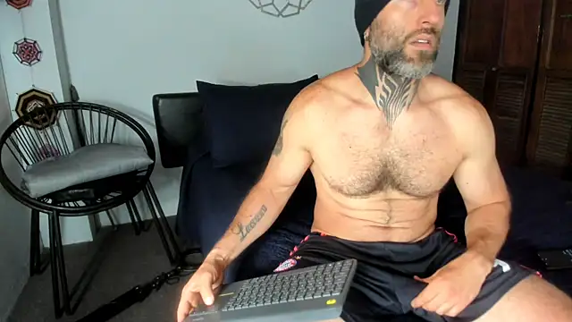 Snapshot of Antoniohot2024 chatting on April 7, 2026, 3:56 pm Antoniohot2024 online show from April 7, 2026, 3:56 pm