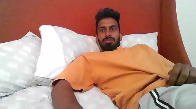 Snapshot of skinny__boy__ chatting on February 17, 2025, 8:15 pm skinny boy online show from February 17, 2025, 8:15 pm