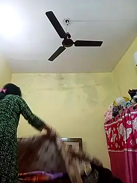 Snapshot of heenage chatting on February 6, 2025, 6:40 am heenage online show from February 6, 2025, 6:40 am