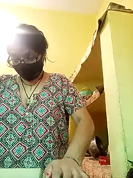 Snapshot of heenage chatting on March 16, 2025, 6:31 am heenage online show from March 16, 2025, 6:31 am