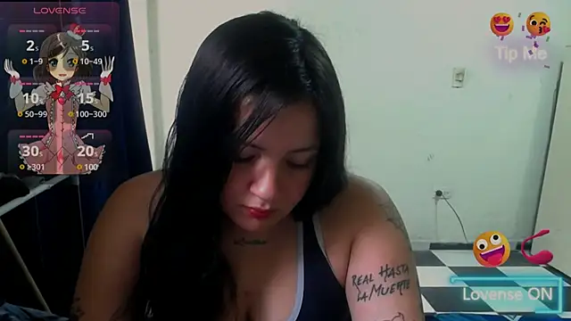 Snapshot of shopyymessyy chatting on March 21, 2025, 6:29 pm shopyymessyy online show from March 21, 2025, 6:29 pm