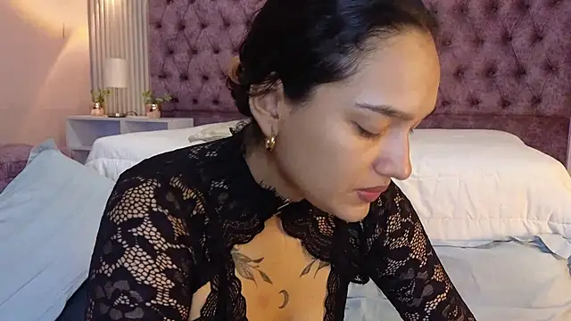 EMILYY FOXY online show from November 30, 2025, 7:07 pm