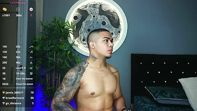 jordan mayers02 online show from November 7, 2025, 11:21 am