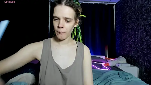 KIKI Krash online show from December 23, 2025, 10:13 am