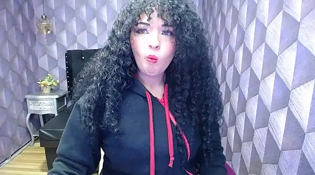 Sofiacowperx online show from February 8, 2025, 11:22 am