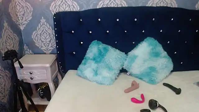 Sofiacowperx online show from July 10, 2026, 7:38 pm