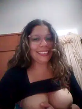 Snapshot of Carliina_Soussa chatting on February 2, 2026, 1:48 am Carliina Soussa online show from February 2, 2026, 1:48 am