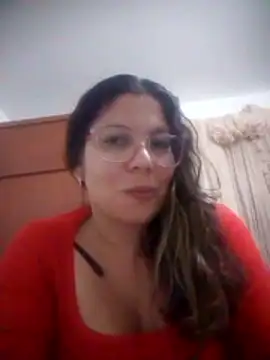 Snapshot of Carliina_Soussa chatting on February 12, 2026, 12:49 am Carliina Soussa online show from February 12, 2026, 12:49 am