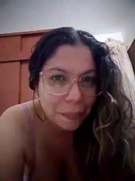 Snapshot of Carliina_Soussa chatting on March 2, 2026, 11:44 pm Carliina Soussa online show from March 2, 2026, 11:44 pm