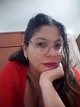 Snapshot of Carliina_Soussa chatting on April 22, 2026, 11:39 pm Carliina Soussa online show from April 22, 2026, 11:39 pm