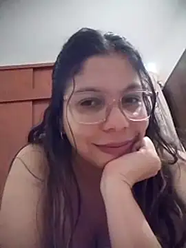 Snapshot of Carliina_Soussa chatting on May 15, 2026, 11:45 pm Carliina Soussa online show from May 15, 2026, 11:45 pm
