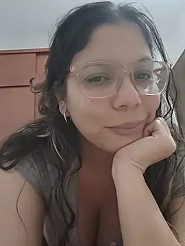Snapshot of Carliina_Soussa chatting on July 8, 2026, 11:31 pm Carliina Soussa online show from July 8, 2026, 11:31 pm