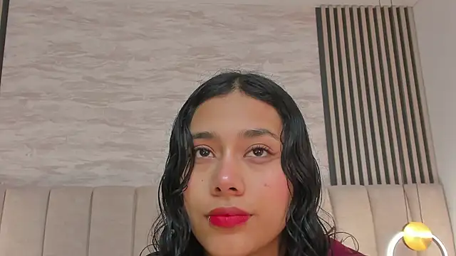 laura smith33 online show from October 11, 2025, 2:37 pm