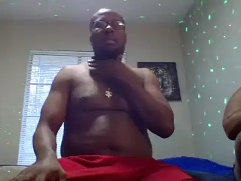 Snapshot of littbbc chatting on December 7, 2024, 9:44 pm littbbc online show from December 7, 2024, 9:44 pm