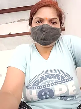 Snapshot of illay_love chatting on June 5, 2026, 5:36 am illay love online show from June 5, 2026, 5:36 am