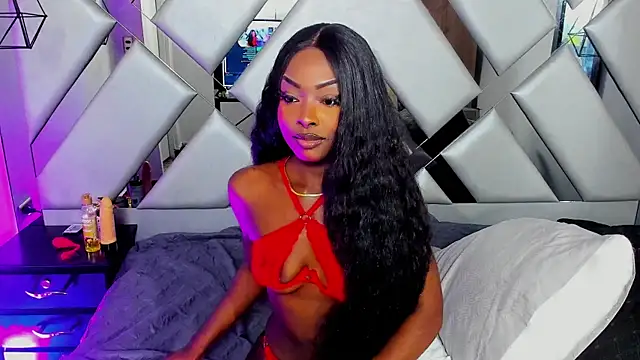 Snapshot of Nahomi-Hill chatting on March 2, 2025, 12:09 am Nahomi-Hill online show from March 2, 2025, 12:09 am