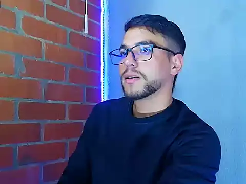 Leandro valenzuela online show from September 15, 2025, 9:59 pm