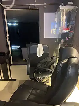 ElaaPerez online show from December 18, 2025, 2:12 pm