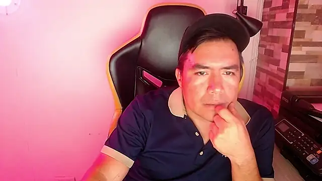 Snapshot of Jhonatan_Morales_S chatting on November 1, 2025, 11:40 pm Jhonatan Morales S online show from November 1, 2025, 11:40 pm